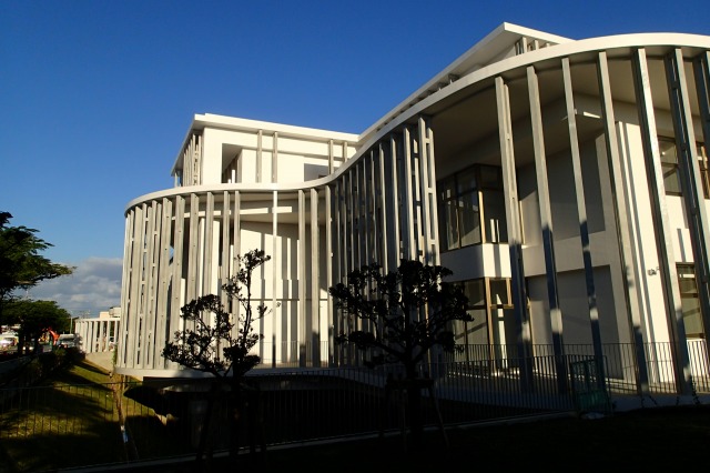 うるま市庁舎